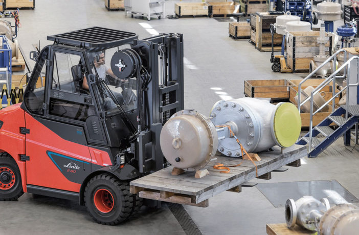 Linde’s largest lift-trucks now available with lithium-ion batteries