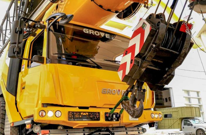 Manitowoc cranes steal show at major Mexican construction forum