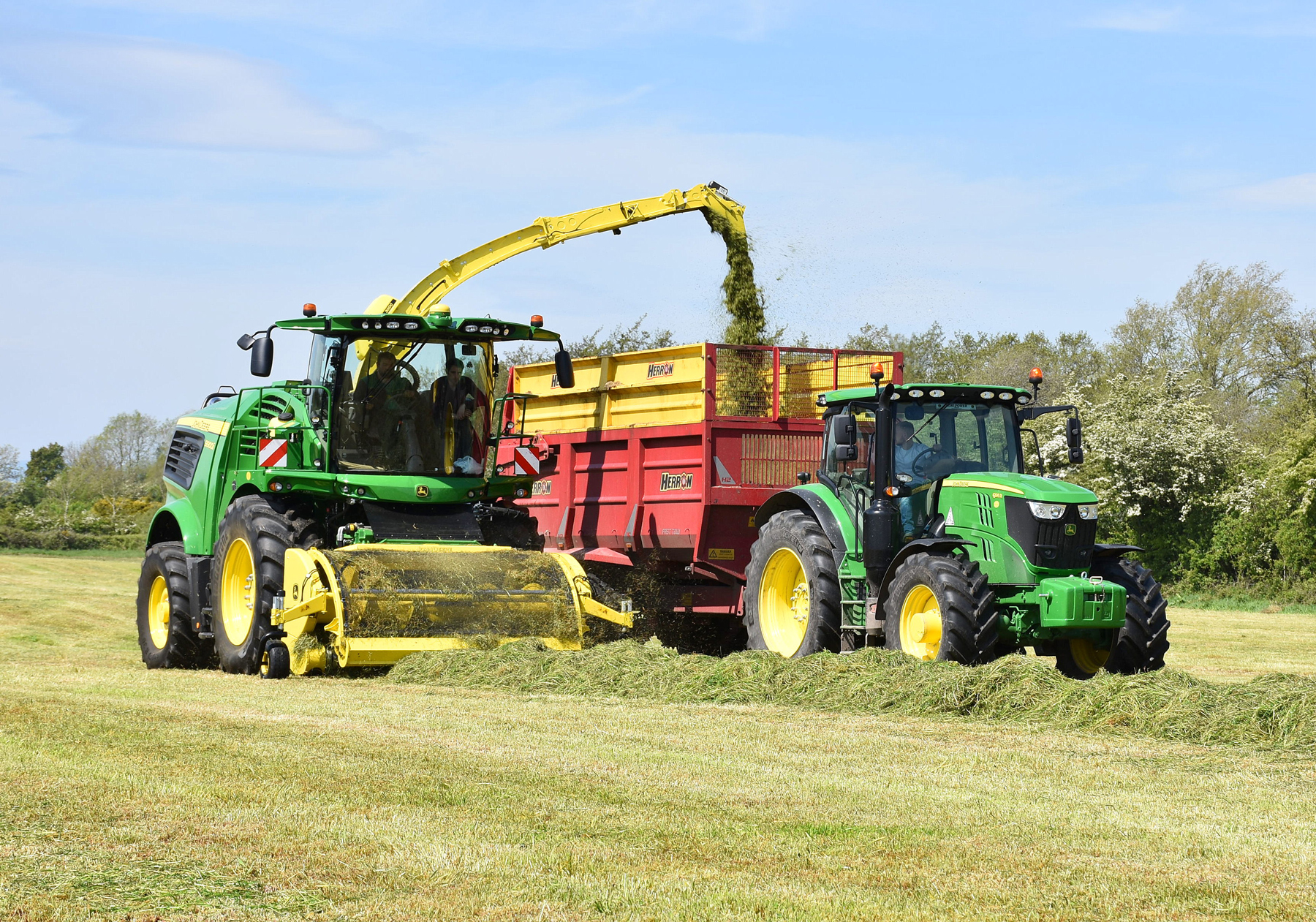 John Deere S Powerful Forage Harvester Arrives In Europe Industrial Vehicle Technology International