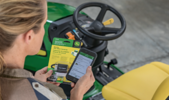 John Deere develops smart connectors for lawn mowers