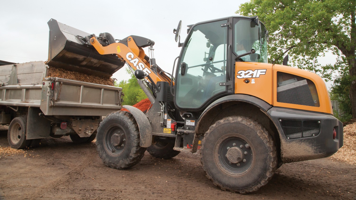 Case launches allnew electrohydraulic controls Industrial Vehicle