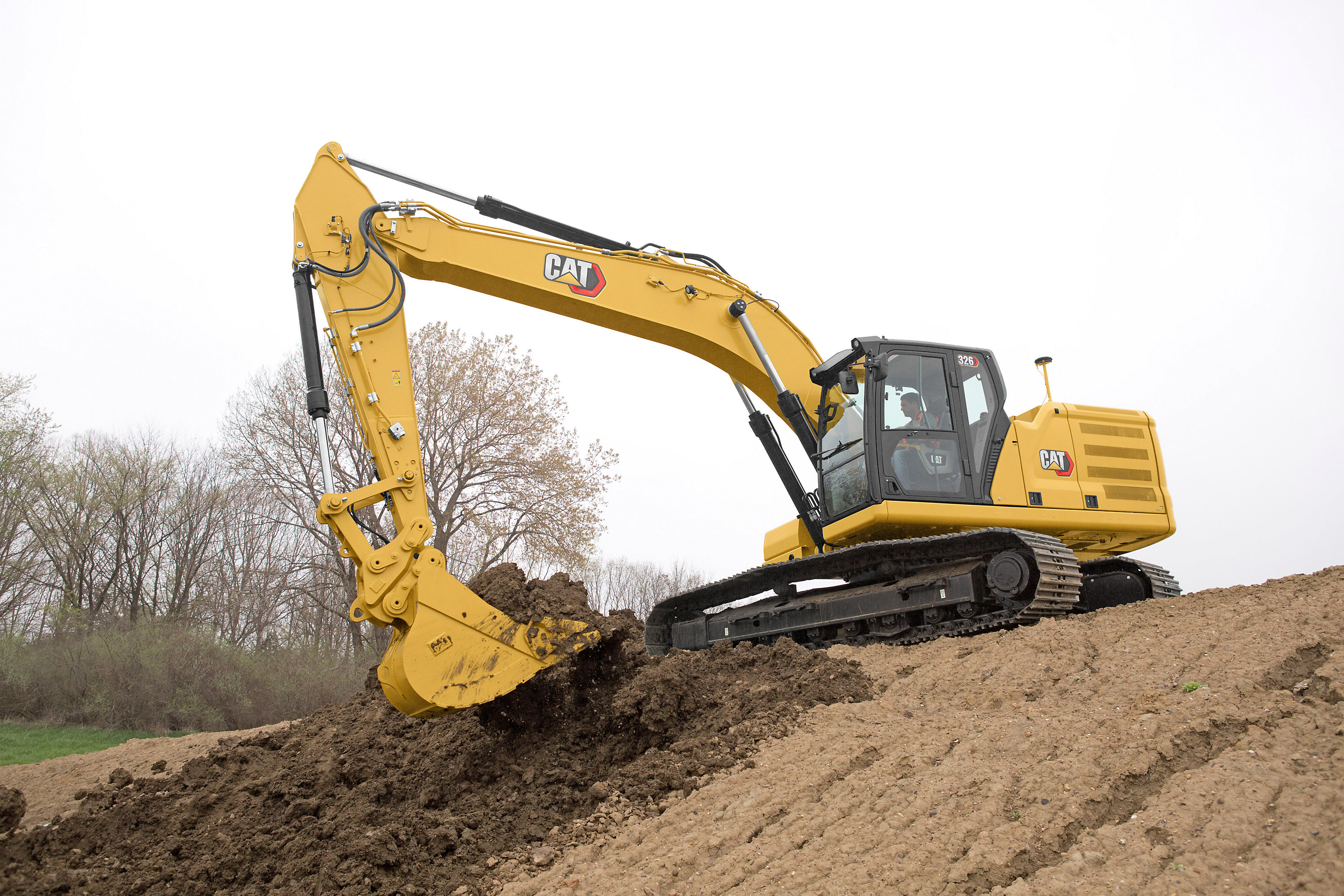 Next Gen Cat excavator 'boosts operator efficiency up to 45 %