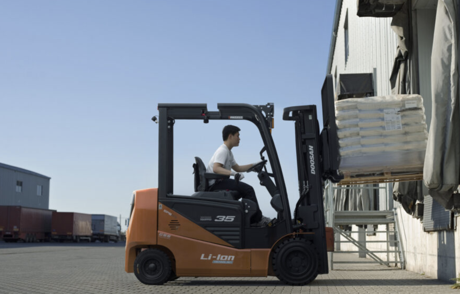 Doosan Launches Low Cost Electric Forklift Series Industrial Vehicle Technology International