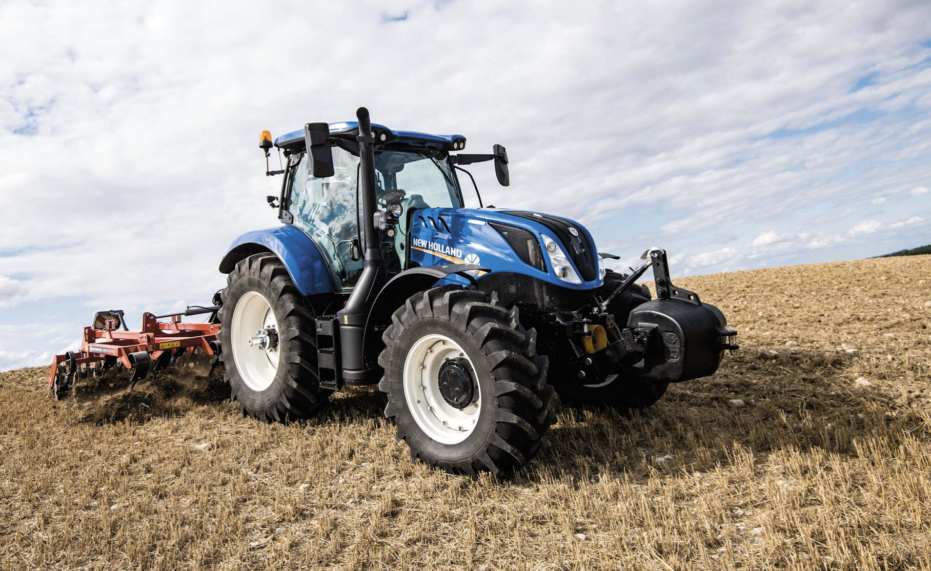 New Holland's T6 Methane Power Tractor lands sustainability award at EIMA |  Industrial Vehicle Technology International
