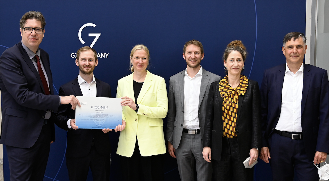 Deutschland startet das weltweit erste Battery Pass-Projekt
